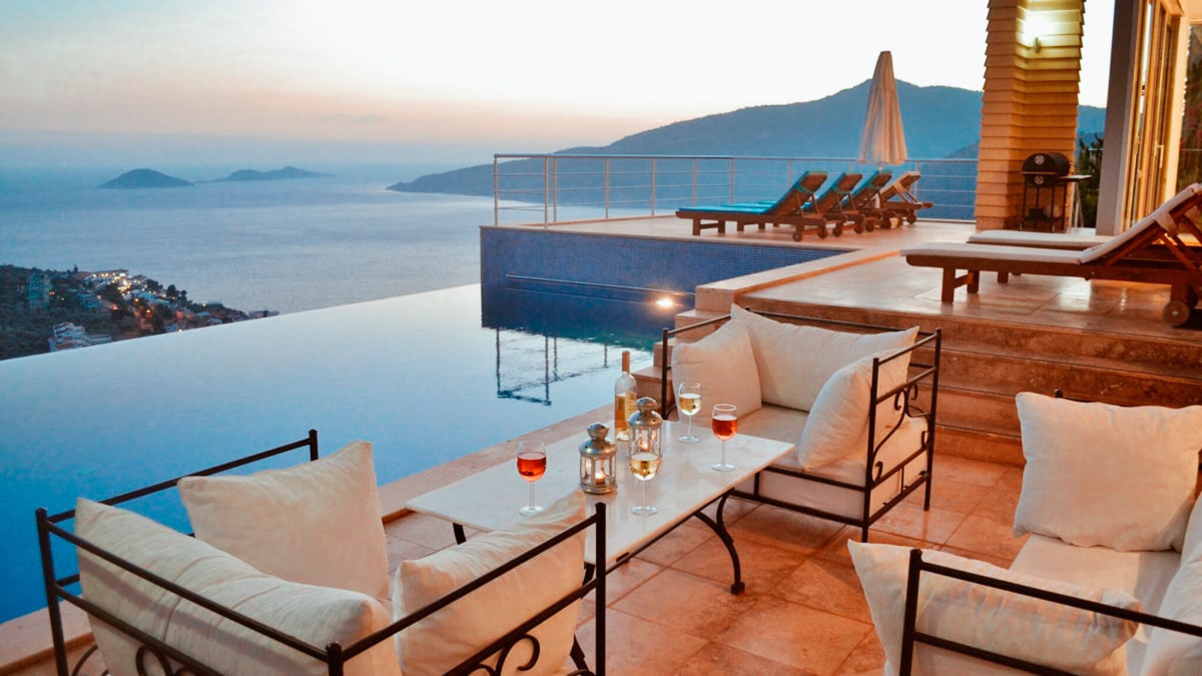 Kaş ve Kalkan'da Tatilin Keyfini Çıkarmak İçin Kiralık Tatil Evleri